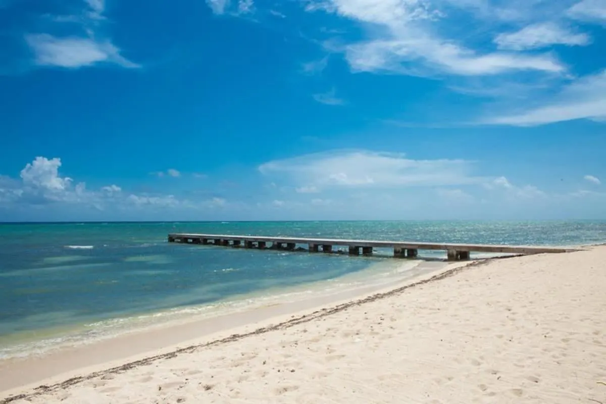 Apartamento Beach Living At Villas Pappagallo Beachfront 22 West Bay Islas Caimán